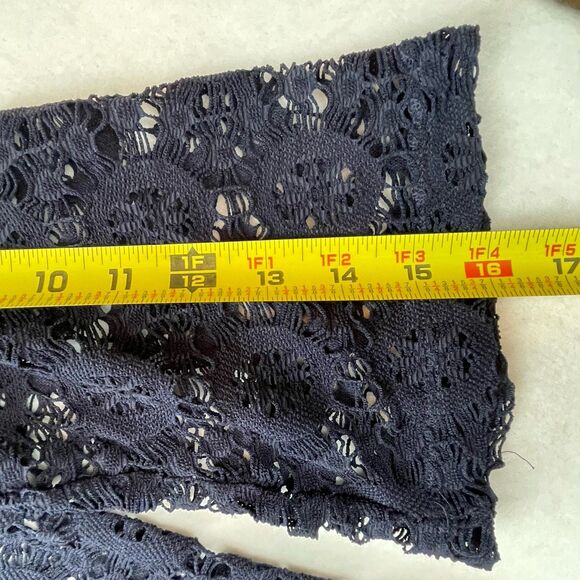 J Valdi Crochet Lace Swimsuit Coverup Tunic Sheer Navy Beach Vacation Resort-M - Picture 5 of 7